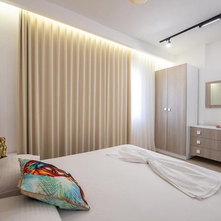 Al Mare Rooms Саранда Екстер'єр фото