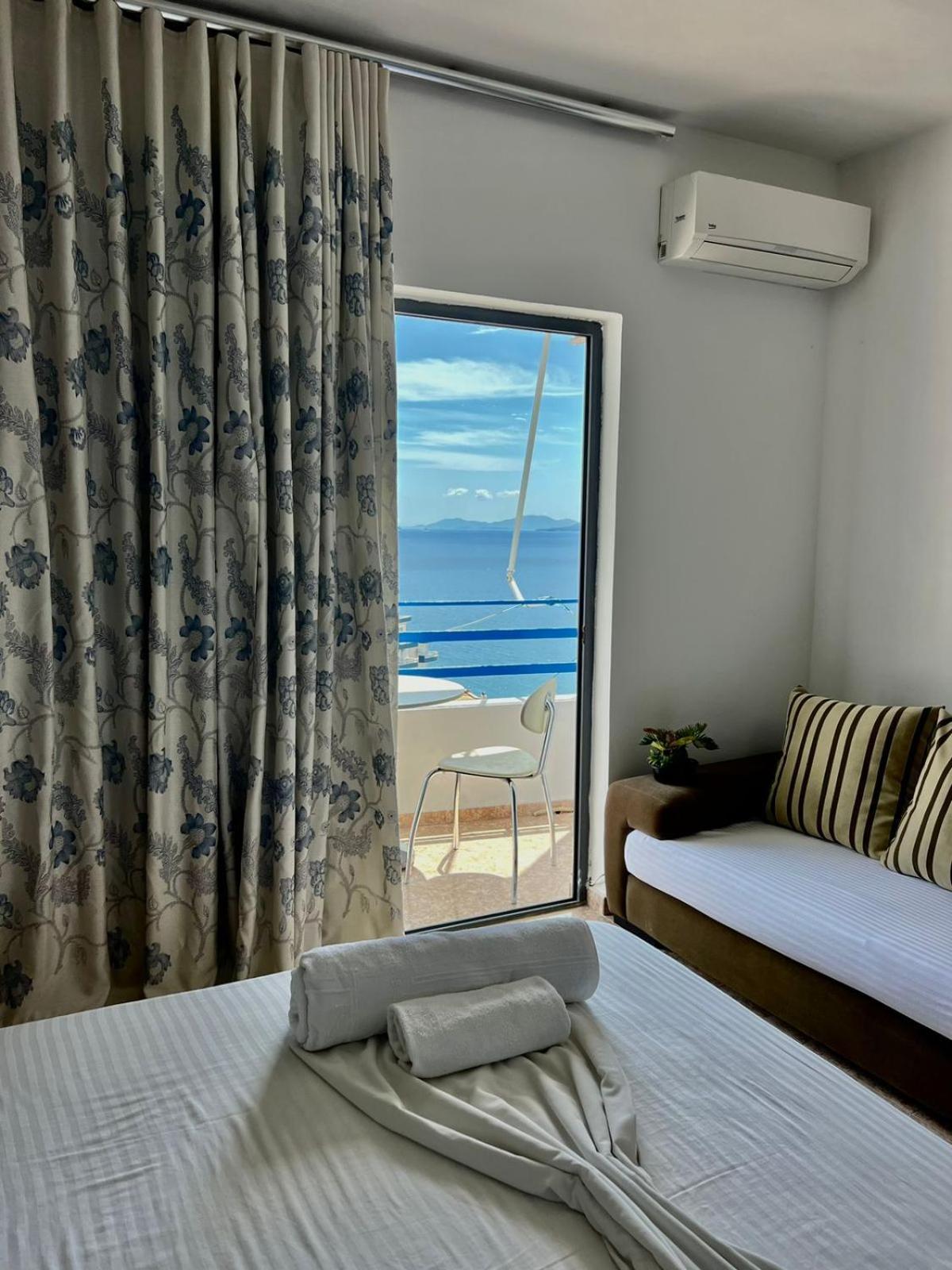 Al Mare Rooms Саранда Екстер'єр фото
