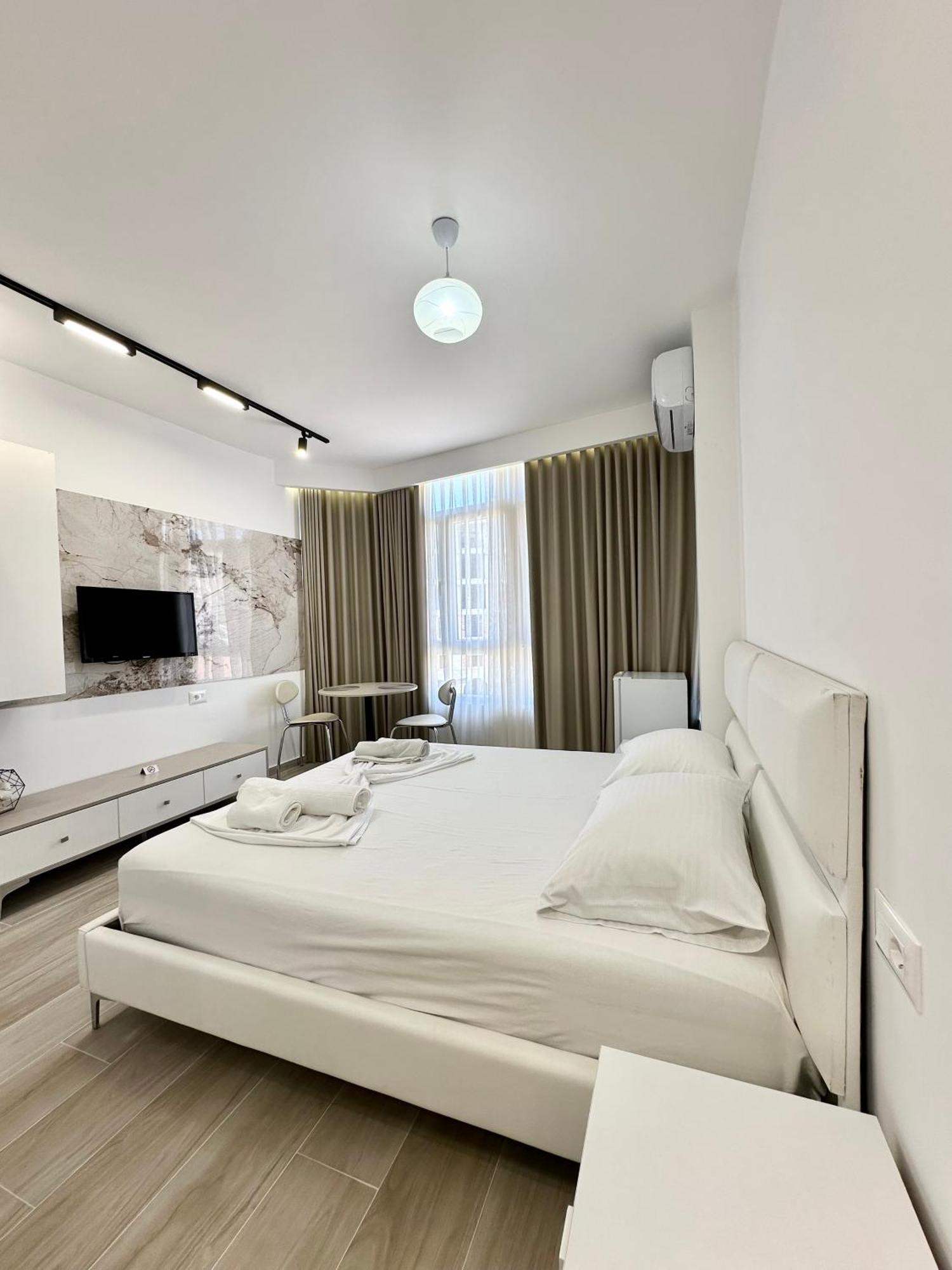 Al Mare Rooms Саранда Екстер'єр фото