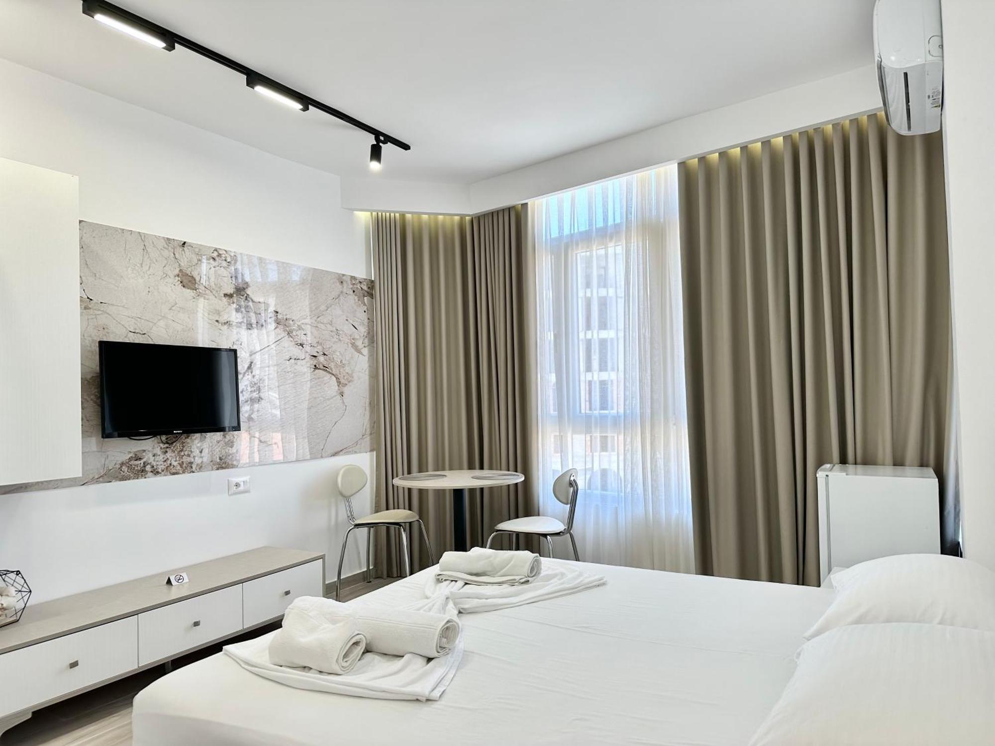 Al Mare Rooms Саранда Екстер'єр фото