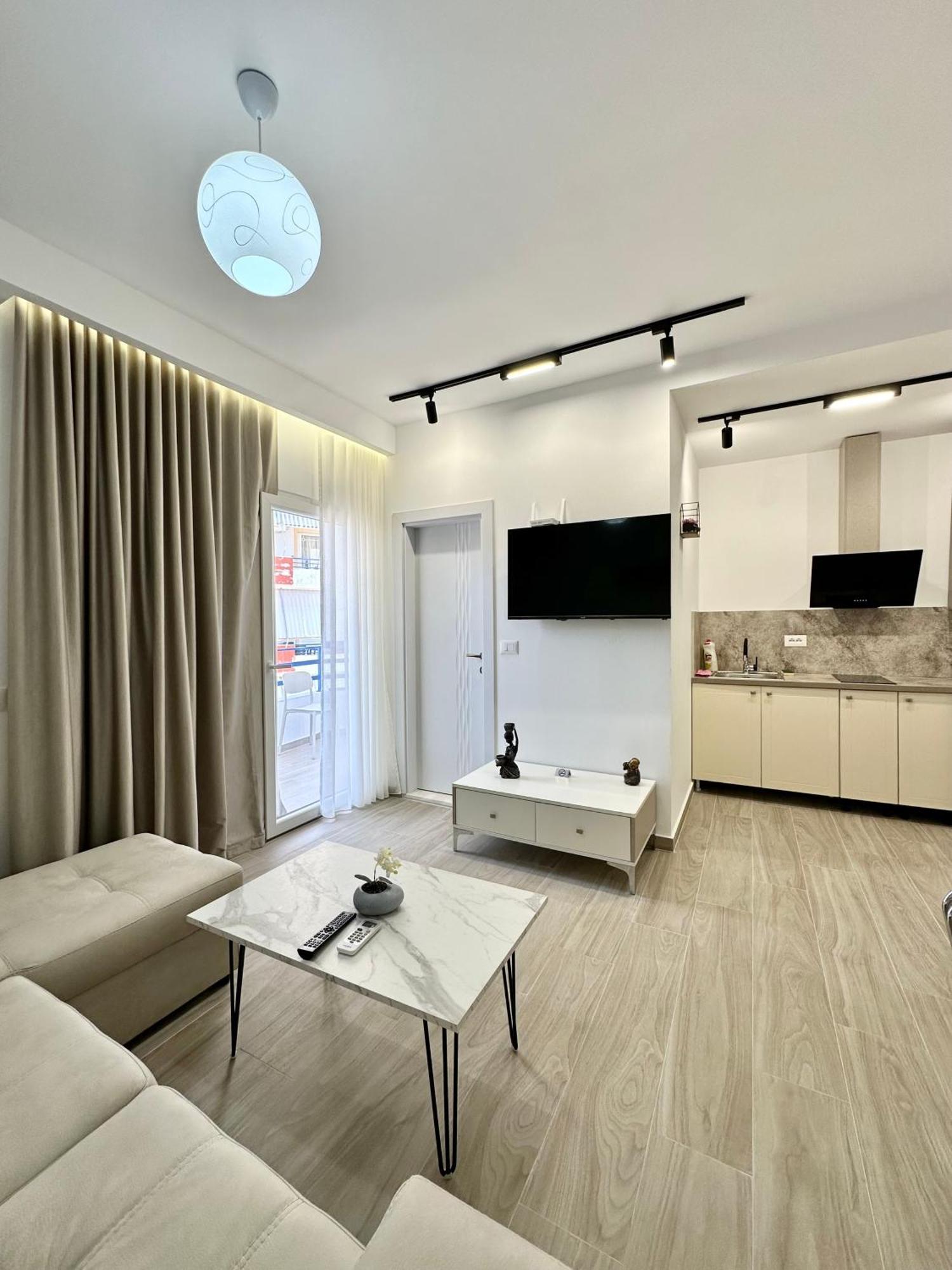 Al Mare Rooms Саранда Екстер'єр фото