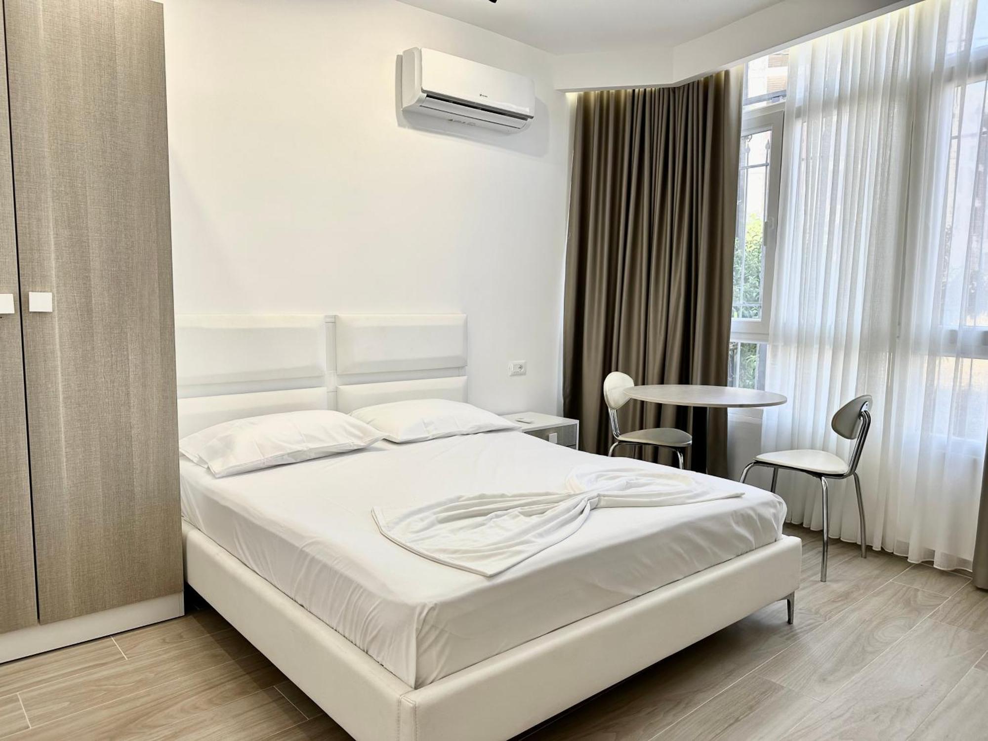Al Mare Rooms Саранда Екстер'єр фото