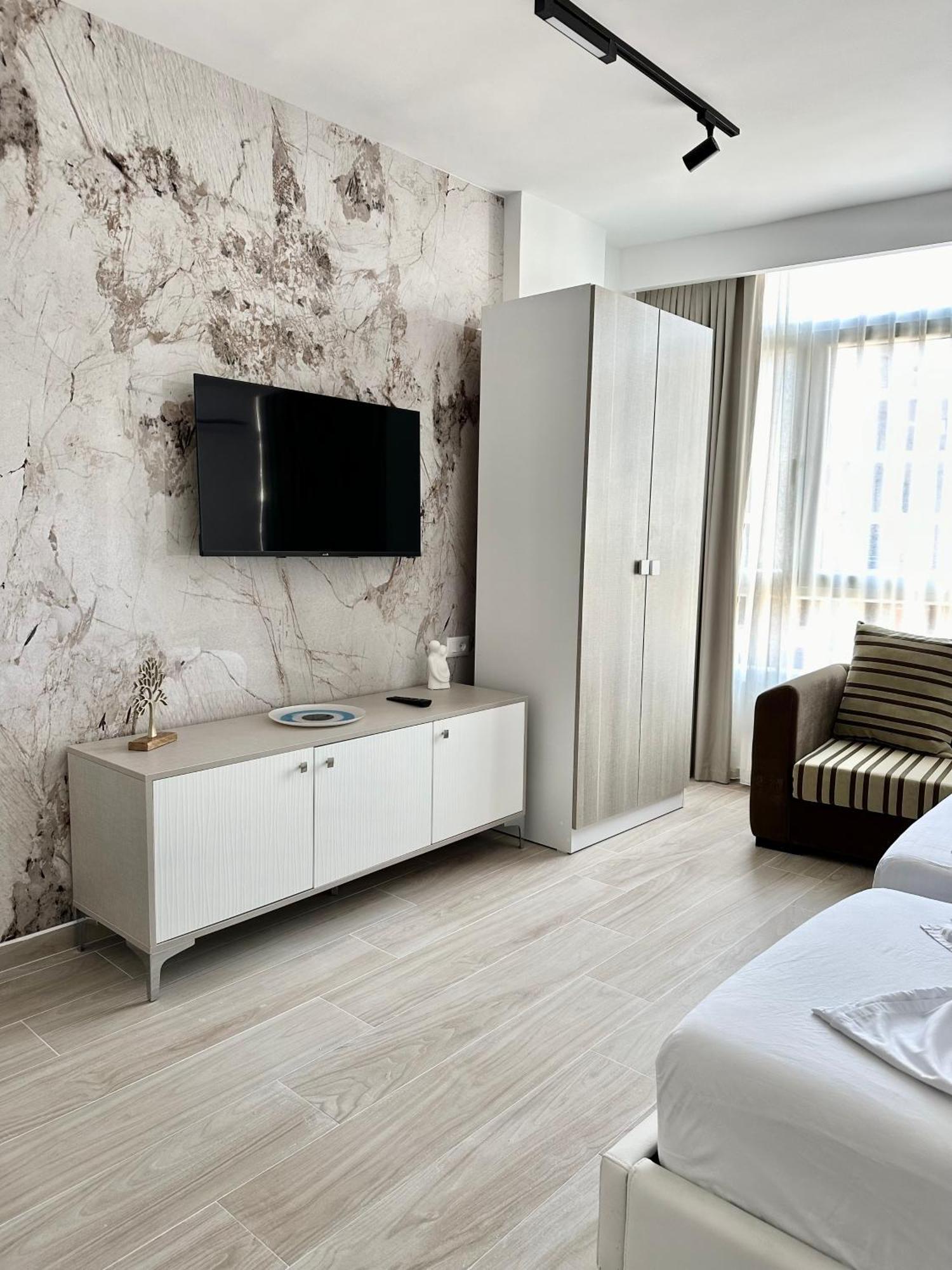 Al Mare Rooms Саранда Екстер'єр фото