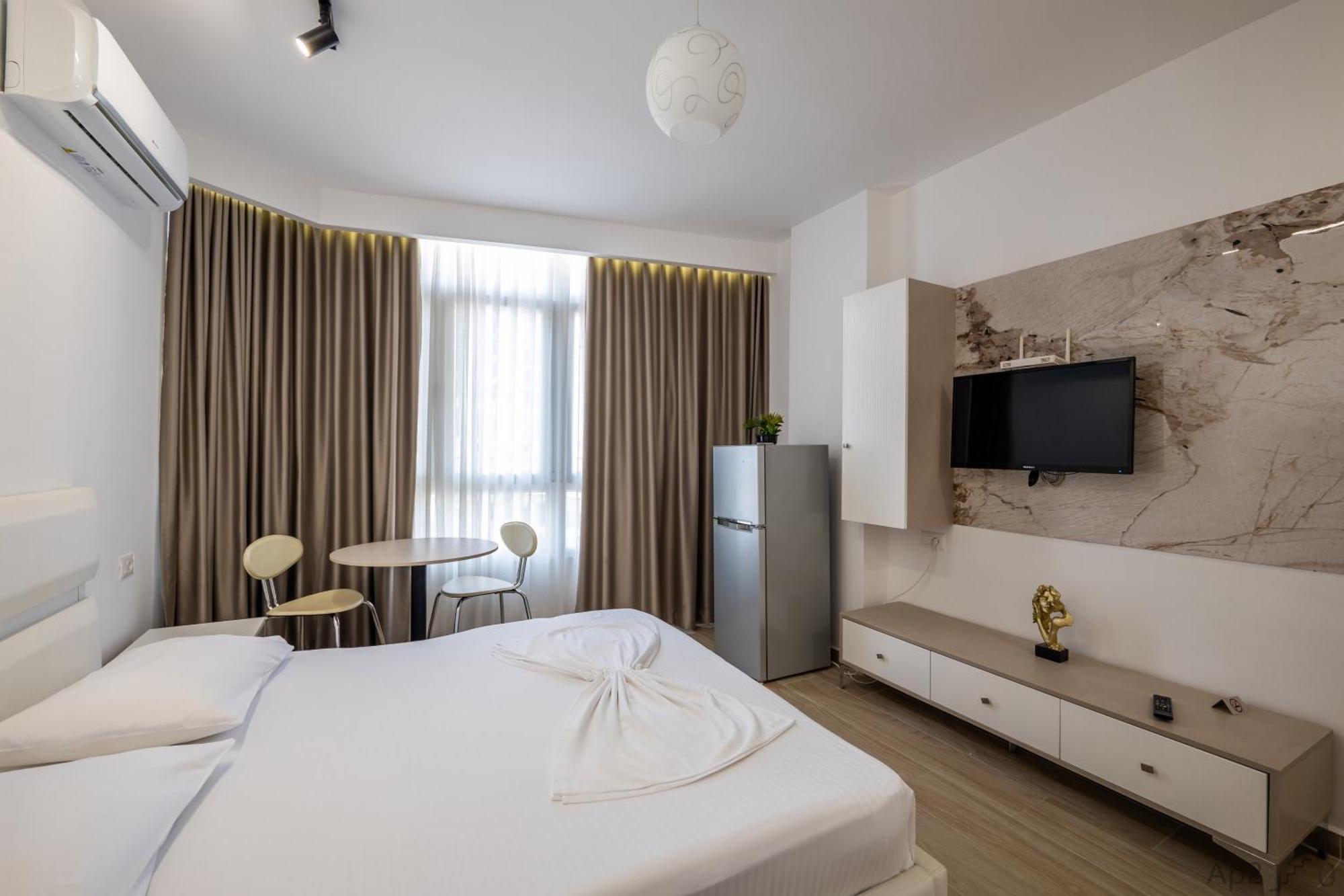 Al Mare Rooms Саранда Екстер'єр фото