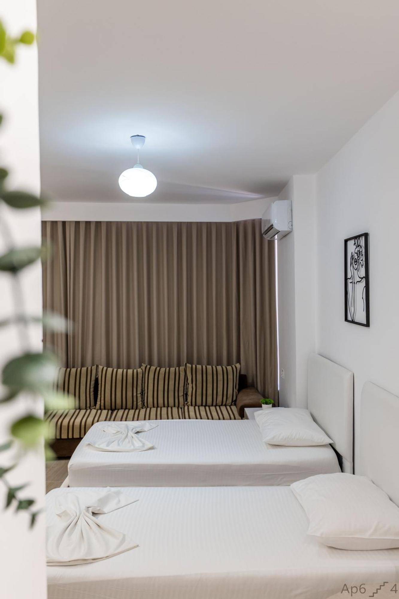 Al Mare Rooms Саранда Екстер'єр фото