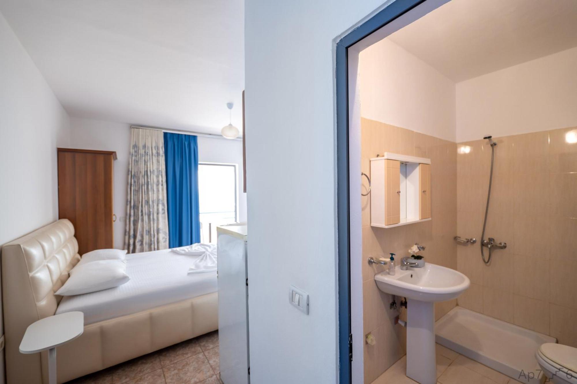 Al Mare Rooms Саранда Екстер'єр фото